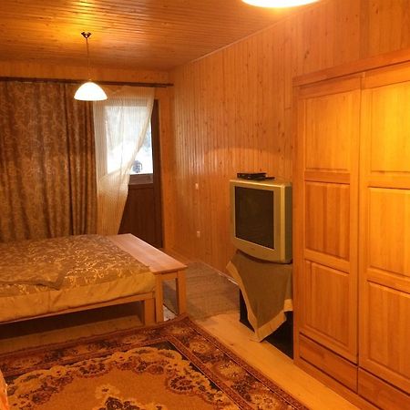 Guest House In Carpathians Мигово Екстериор снимка