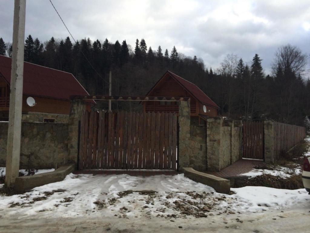 Guest House In Carpathians Мигово Екстериор снимка